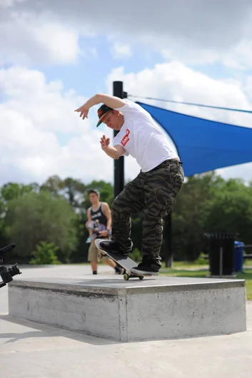 One of the locals was OG Gainesville resident Billy Rohan.  Pretty crazy how those camo pants blend right into the trees making him look pantless on this switch nose manual.<!-- Damn Am Atlanta 2013: The Road and The Bowl Jam -->