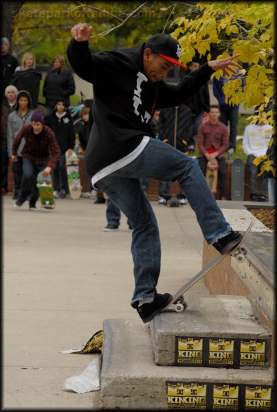 Mikey Sanchez - frontside bluntslide