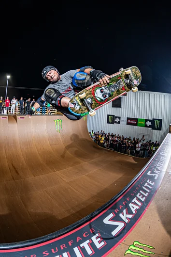 Great seeing Mike McGill, another LEGEND, showing up and throwing down with the guys. Frontside air from Mike
<!--TampaAm2023provertlegendsjambony-->