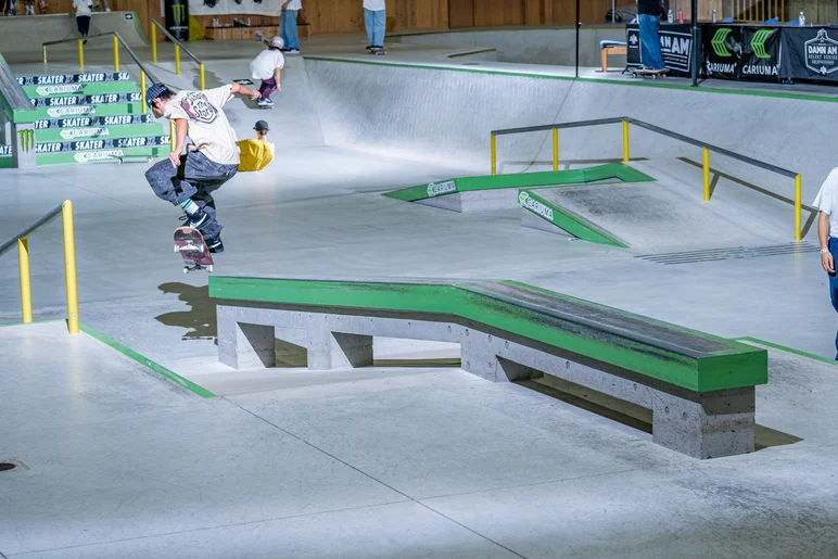 Kuon Takaesu popping out of a crook. Beautiful


<!--damnamjapan2023mensqualifiers-->