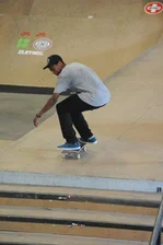 
Ishod Wair - switc