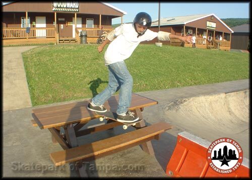 Alex From Orlando Backside Tailslide