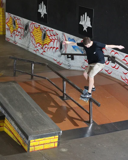 <!--hj18-->

Landon Swan : Gap Front Feeble
