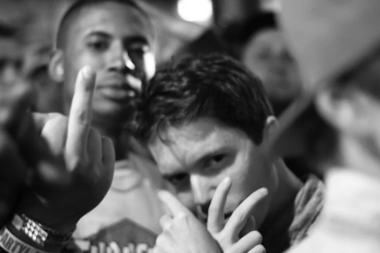 <!--sunnightpro15-->

Middle fingers and limp dueces all around.