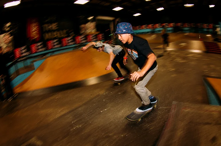 <!--cotc16-->

Tyson Zane slidin' through for the win.