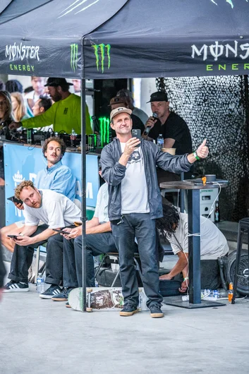 Thumbs up from SPoT's Brian Schaefer after securing the clip.

<!--damnamnetherlandsday3-->