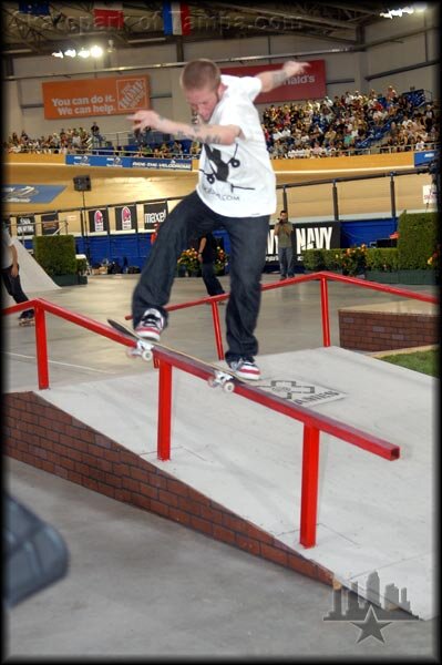 Jereme Rogers - switch frontside noseblunt slide