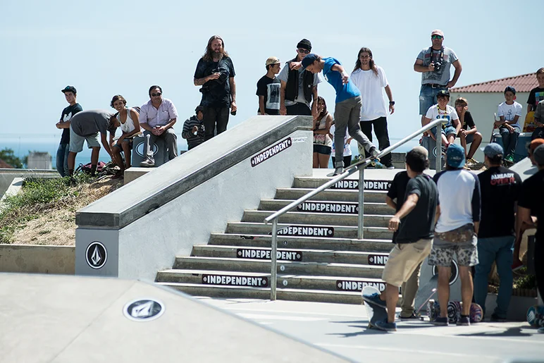 <!--daportsat-->

Here we are at day two of Damn Am Portugal and the ripping continues.  Vincent Milou is going big early in the day with this backside lipslide down the rail.