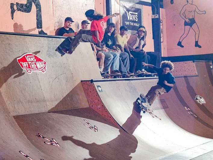 SPoT team rider Gabi used the Bank to Wall to generate speed while Jax opted for the inside line.

<!--clashofthecrews23-->