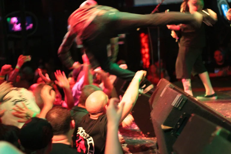 <!--PRO15FRINIGHT-->
Several bodies were hitting the floor from stage diving with no one to help.