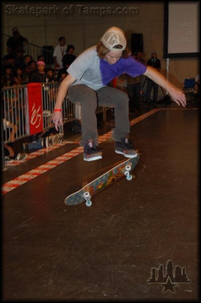 Willy Kane - half cab flip