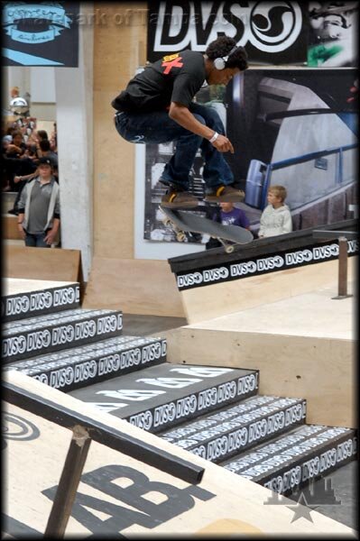 Bastien Salabanzi - half cab flip