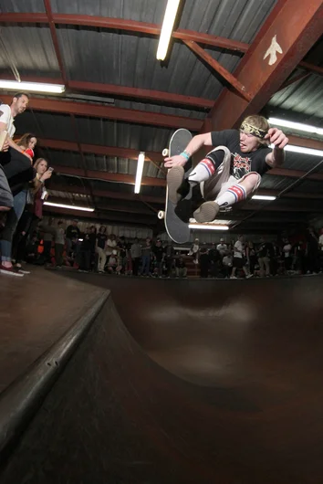 <!--pro17-frinight-->

WhoDat? FS Shuvit Twirly Bird