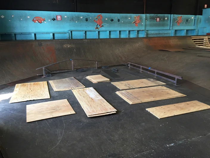 <!--NEWCOURSE16-->

Construction 101: make sure you're piles are solid.