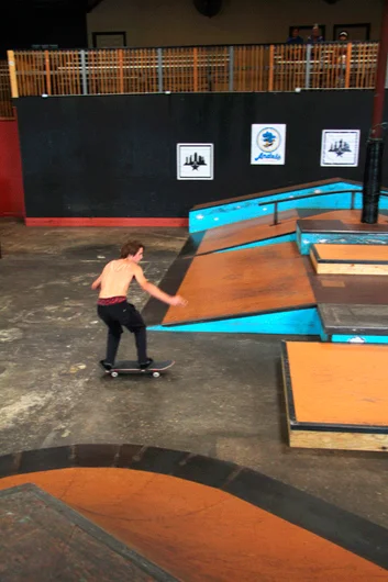 <!--andalewheelie-->

Marse Farmer has been working with us for a couple months now, and if you don’t know he seriously kills it on a skateboard. Tail slide Bigspin up on over the manual pad for practice.<!-- Andalé Wheelie Dope Contest Coverage -->