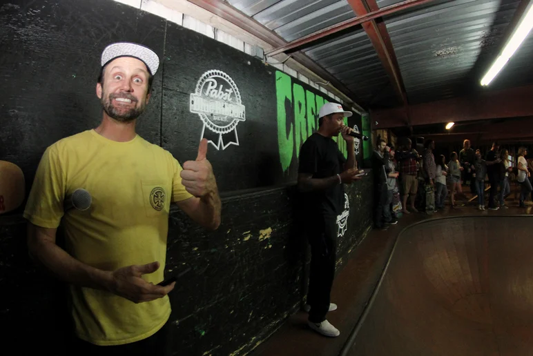 <!--ffombj-->

Brian giving the signal; time to get this Old Man Bowl Jam started.