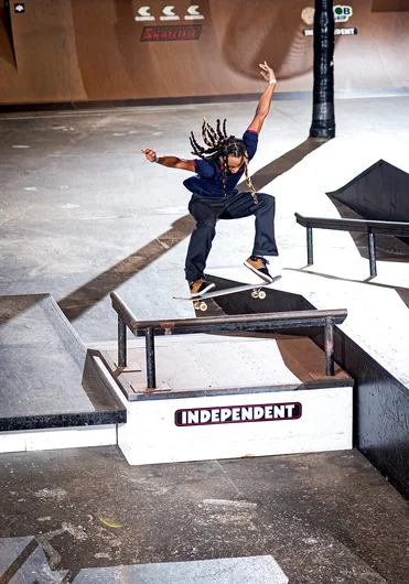 London Davis’ graces us with a nice lofty Nollie 180.

<!—tampam2022lastchance—>