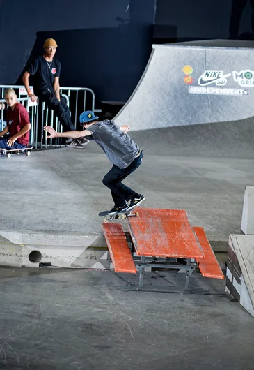 <!--dala18finals-->

Tyson hitting them with one of his specials.


