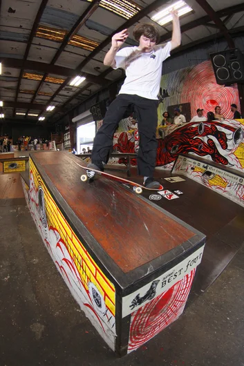 <!--bff2018-->

Marse Farmer : Fakie Hurricane