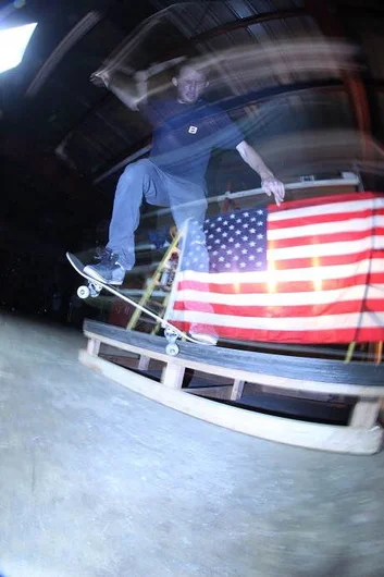 <!--spotusa-->

Warm-ups in the dungeon, Frank left the baby at home to declare his independence on this switch crook.