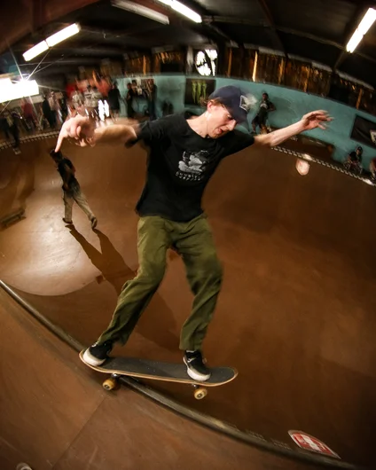 Full speed Peter Kryger


<!--goskate24-->