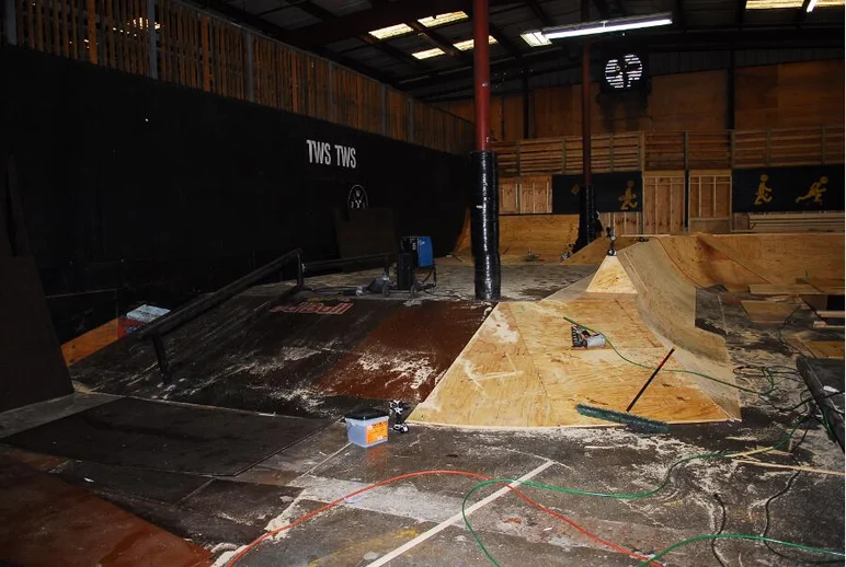 <!-- 2013coursedemoPART2 -->

A Bump to bar/handrail combo is in place of the A-frame, and that entire corner is now on an elevated deck.