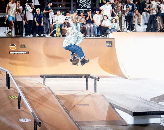 Is Piero Nunez having fun with his friend Beni. 
<!—tampam2022qualifiers—>