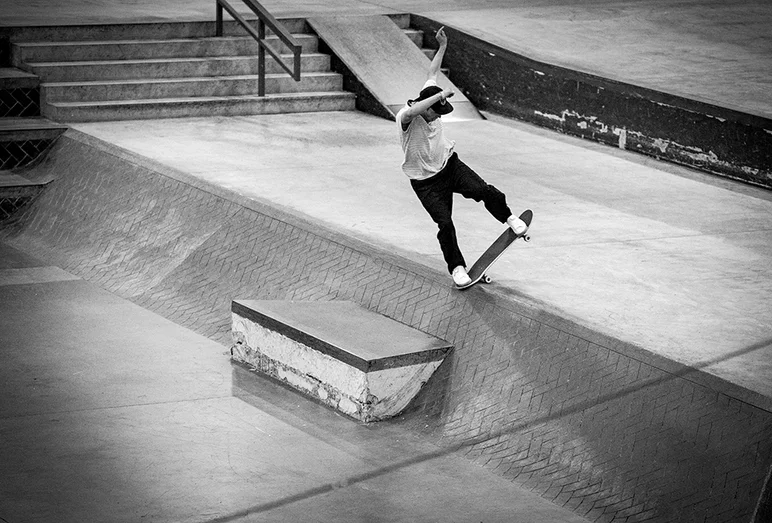 <!--dala19finals-->

Greyson Noseblunt Slides the Bunny Hill version of the China Banks.
