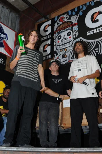 Evan Smith got the Gatorade Driven from Within Award.  Somehow I don’t have a photo of The Skateboard Mag Fan Favorite Award.  That went to Pat Shaefer. <!-- Tampa Am 2012 Photos -->