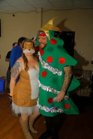 <!-- ghettoxmasthirteen -->

This couple had one of the best costumes!