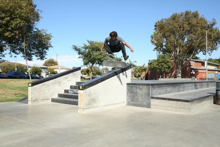 <!-- CAtrip2013 -->

Uncle Sam - fs flip over the hubba.