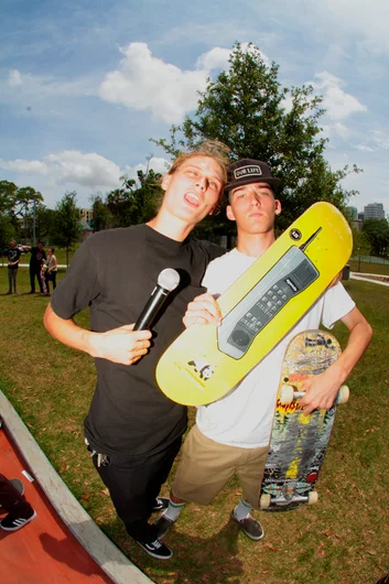 <!--brobowl2-->

Brandon Starr with his new Enjoi for best slide.