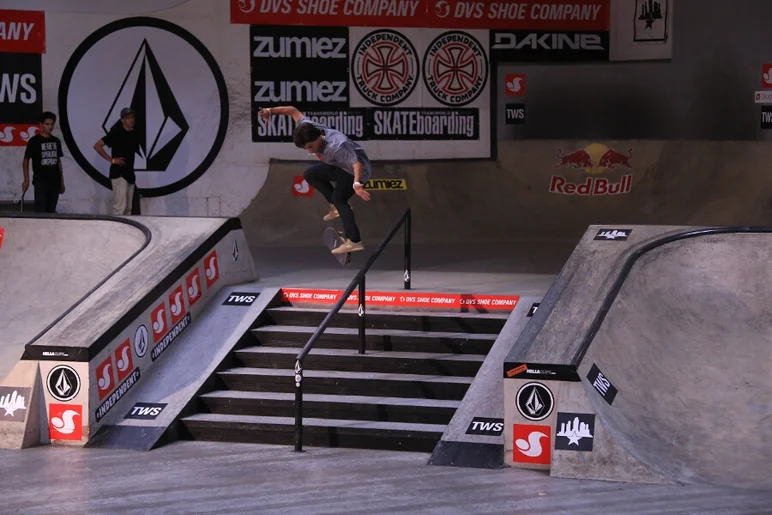 <!-- damnamvolcom14day3 -->

Micky Papa - Kickflip Crooks
