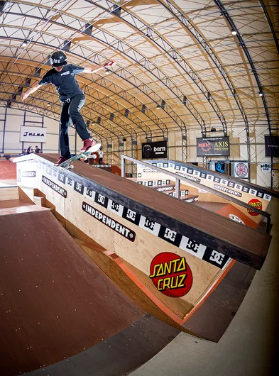 <!--daja19-chill-->

Kent Urano Gaps to Back 5-O.