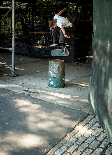 <!--danyc16-street-->

DOUBLE ANGLES!!
