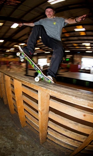 <!--PRO15-THURS-->

Skate Everything! In this case, the railing for Tom Asta.