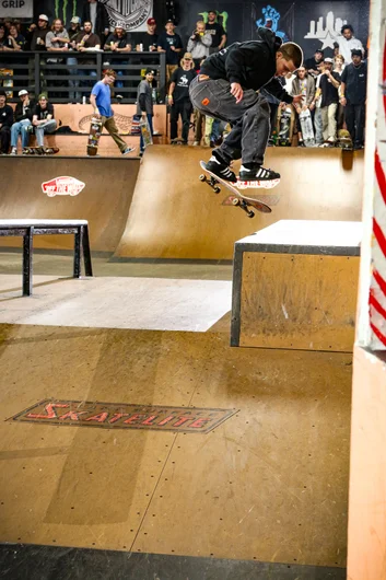 Noah starts off strong with a Flick Front Nose


<!--cotcfinals2024-->