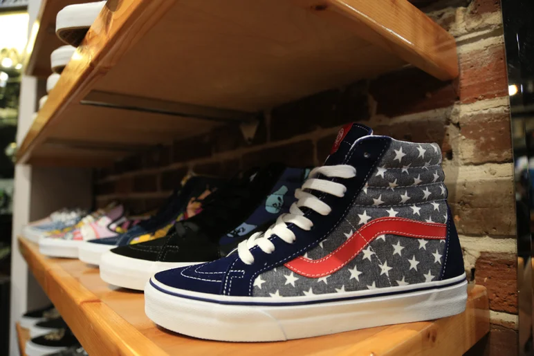 <!--sy14-->

Uncle Sam needs to get a pair of these in his next box from Vans.
