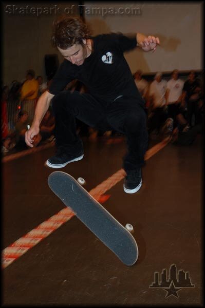 Jimmy Carlin - switch frontside flip