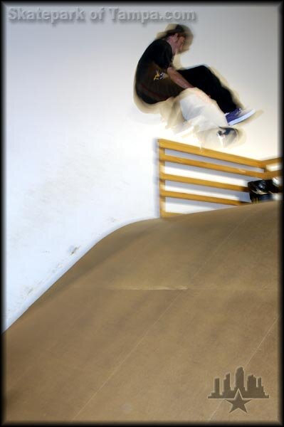 T4PREZ - frontside flip