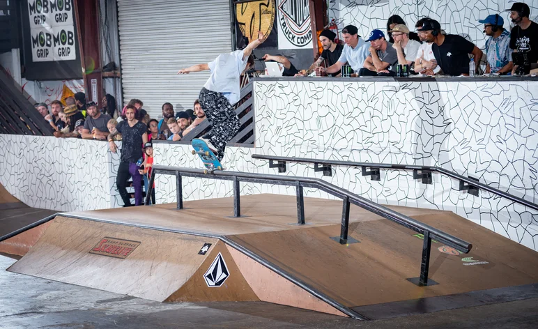 We saw a lot of these, but Vincent has a beautiful back over crook.

<!--tampapro22qualifiers-->