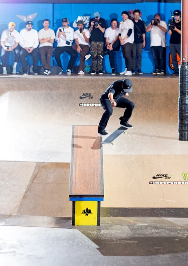 <!--pro17-finals-->

Kelvin Hoefler has got his moves and he’s got em on lock! Kickflip Crook down the Hubba.