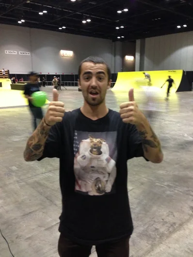 <!-- surfexpo2013 -->

Dan Plunkett two thumbs up