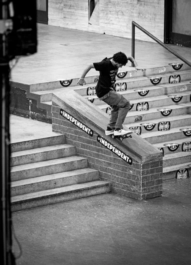 <!--dala19finals-->

Jalen with a high speed 180 Nosegrind.