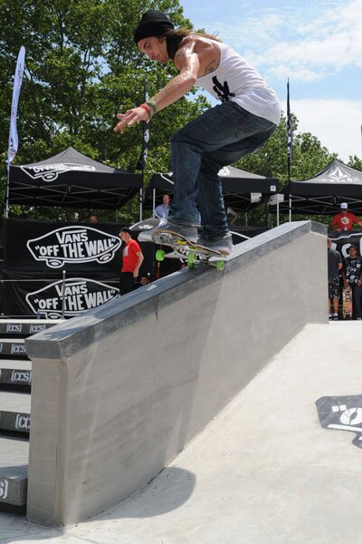 Adam Dyet - nollie frontside 5-0