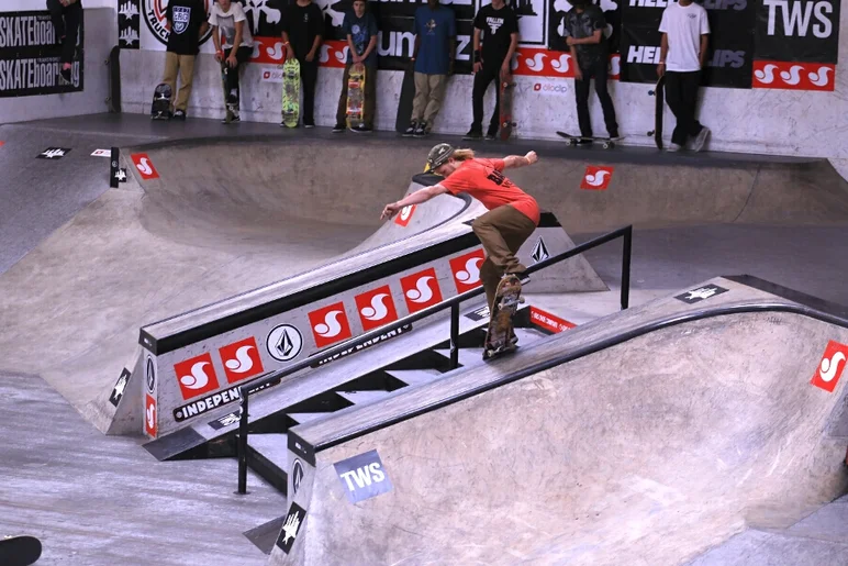 <!-- damnamvolcom14day2 -->

Caleb Bagley - Bluntslide