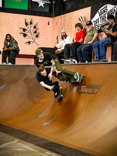 Peter in a tight spot.


<!--cotc2024-deathrace-->