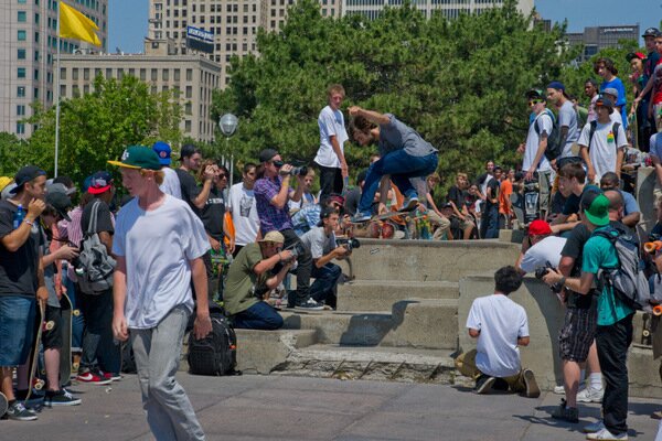 This guy's got a classic street grab down that