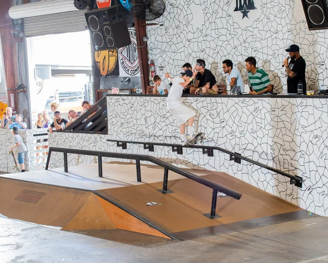 People need to skate this obstacle more. Dylan had no problem with the front 5-0 on the wall rail.

<!--backtoschoolbash2022-->