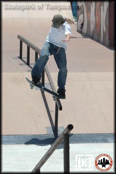 David Bachinski - frontside noseblunt slide